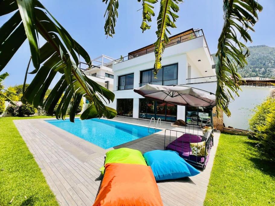 Karmi'De Rueya Gibi Tatil Villa Girne Buitenkant foto