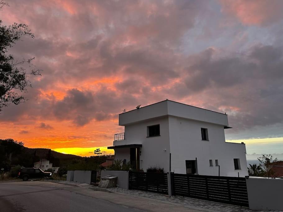 Karmi'De Rueya Gibi Tatil Villa Girne Buitenkant foto