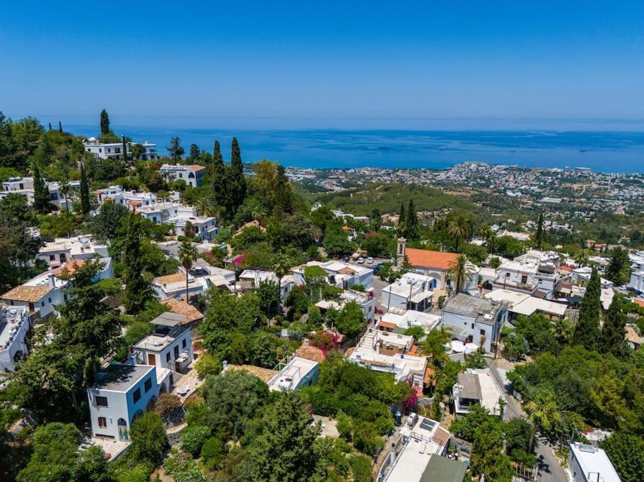 Karmi'De Rueya Gibi Tatil Villa Girne Buitenkant foto